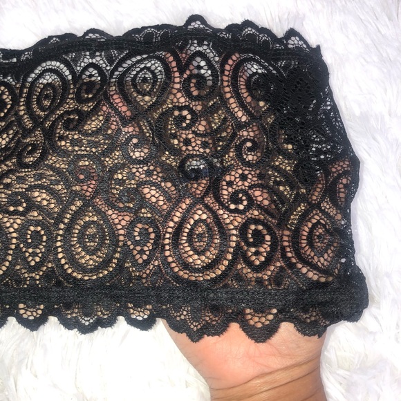 Intimately  Seamless and Lace Reversible Bandeau - Picture 5 of 10